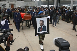 Angola: funerali di Stato dell'ex presidente dos Santos