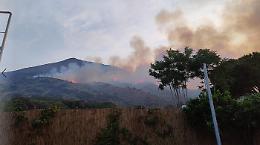 Incendio su set a Stromboli, società produzione: «E' stato accidentale, ma pronta a ristori»