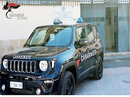 Ragazzino su minimoto senza casco e contromano: denunciati i genitori