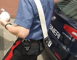 Market della droga in una casa, in apparenza disabitata, a Trapani