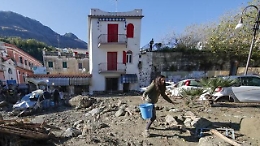 Recuperata l'ottava vittima dell'alluvione, le prime chiamate al 112: «Aiuto, c'è stata una frana grossa, non posso uscire»