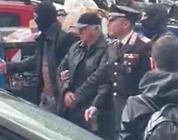 Matteo Messina Denaro, l'arrivo dei Ros, la resa del boss e la frase al suo autista: &laquo;E' finita&raquo;