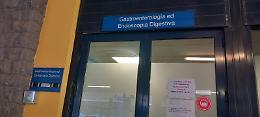 Policlinico Catania: sala d'attesa dentro un parcheggio
