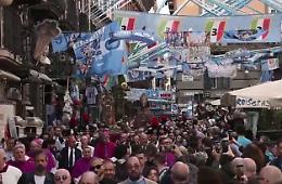 Napoli, San Gennaro: la processione tra sacro e scudetto