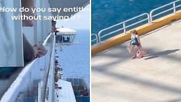 In ritardo di 45 minuti per la partenza della crociera: è indifferente agli insulti dei passeggeri che la attendevano