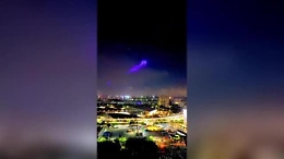 1500 droni danzano nel cielo di Shenzhen e compongono la coreografia di un gigantesco dragone