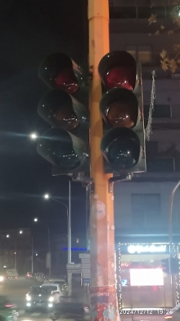 Catania, non funziona il semaforo in Piazza Michelangelo