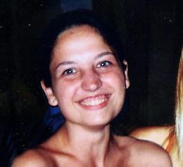 La nuova relazione dei Ris riapre il caso Garlasco: impronta alla scala, terza aggressione e nuovi scenari