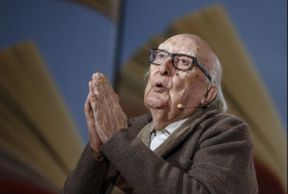 &laquo;Ponte sullo Stretto? Camilleri era a favore, per superare le insularit&agrave; dei siciliani&raquo;. Il dialogo di Savatteri con l'autore di Montalbano 