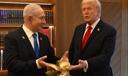 Trump e la pace: «Oggi è l’alba storica di un nuovo Medio Oriente». E Netanyahu lo ringrazia: «Sarà ricordato nella storia» 