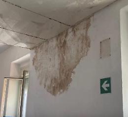 Allarme sicurezza all'Itis Michelangelo Bartolo: calcinacci e infiltrazioni, chiesti interventi immediati