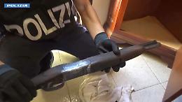 Blitz della Squadra Mobile: scoperti droga e fucile a canne mozze in casa di un 52enne