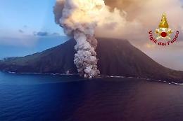 Lo Stromboli e l'eruzione cominciata due giorni fa: il bollettino dell'Ingv  