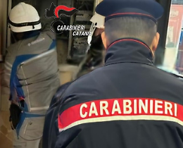Catania, rubavano l'energia elettrica in via Plaia. Scoperte dai carabinieri