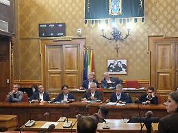 Tornano le strisce blu a Ragusa, discussione in consiglio comunale