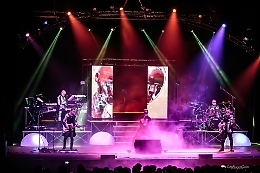 L'astronave dei Rockets ricomincia a viaggiare con "Some Other Space, Some Other Live!"