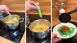 Spaghetti &ldquo;Grinch&rdquo;: la pasta che si tinge di verde conquista i social (e la tavola di Natale)
