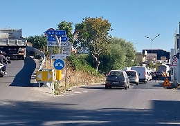 Lavori per il nuovo asfalto sulla Statale 121 e per gli automobilisti &egrave; un'altra giornata di "passione"