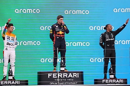 In pista vince Norris ma il "paperone" &egrave; Verstappen (con Hamilton che resta sul podio) 