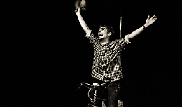 Rassegna &ldquo;AltreScene&rdquo;, da Zō &ldquo;Mi abbatto e sono felice&rdquo;, il teatro a impatto &ldquo;0&rdquo;