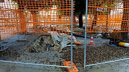 Il ritrovamento di sette scheletri (forse del 1693) blocca il cantiere della Villa comunale