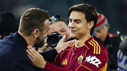 La Roma batte il Genoa. Cori e applausi per De Rossi