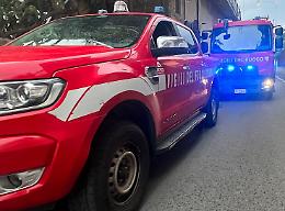 Incendio in un garage a causa dei botti: notte di Capodanno di paura a Trecastagni