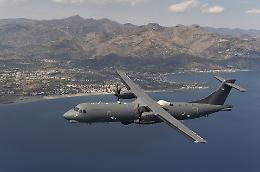 Nel cuore del Mediterraneo: un P-72A dell&rsquo;Aeronautica Militare sorveglia la flottiglia russa
