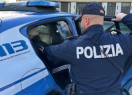 Si barrica in casa con la moglie e minaccia di far saltare tutto in aria, un arresto a Palermo