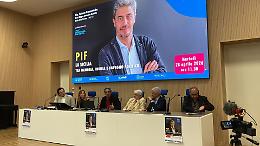 La Sicilia tra memoria, ironia e impegno politico: Pif incontra gli studenti a Palermo (video)