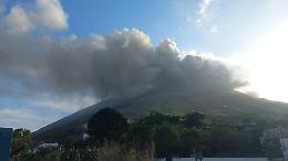 Stromboli, boato e densa colonna di fumo: cos'&egrave; l'esplosione &ldquo;maggiore&rdquo; rilevata nell&rsquo;area craterica