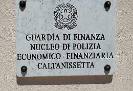 Blitz dei finanzieri al Libero Consorzio di Caltanissetta, sequestrati documenti sulla gestione dell'ente