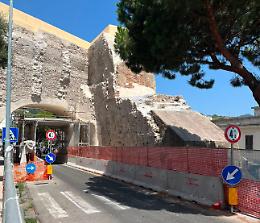 L'Arco di Cristo Re torna alla citt&agrave;: conclusi i lavori di restauro e riaperta la viabilit&agrave; in viale Principe Umberto