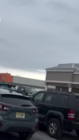 Scontro in volo tra due elicotteri nel New Jersey:  morto uno dei due piloti