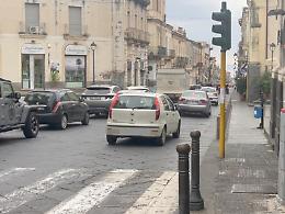 Giarre: Natale in chiaroscuro tra conti ancora in rosso e tradizioni smarrite