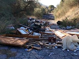 «Destinare le premialità della Regione per bonificare le discariche nel Parco dell’Etna» 