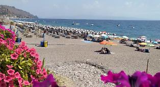 Taormina, analisi nel mare di Mazzeo: &egrave; arrivato l&rsquo;ok dell&rsquo;Arpa
