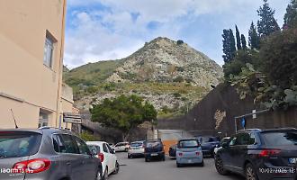 Frane, cantieri e parchimetri: &egrave; caos attorno al San Vincenzo