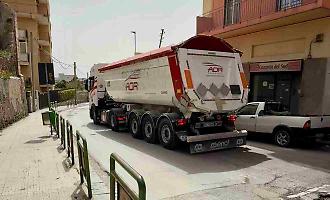 Residenti ostaggio dei mezzi pesanti tra villaggio Unrra e Contesse