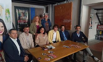 La candidata del centrosinistra presenta i candidati alla presidenza dei quartieri