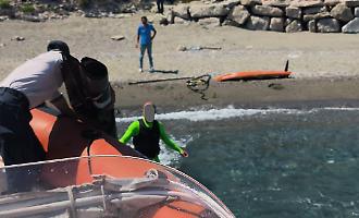 Surfista in difficolt&agrave; nello Stretto: intervento lampo della guardia costiera a Zona Falcata