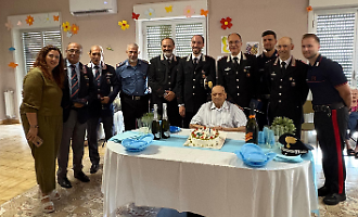 Da oltre un secolo fedele: festeggiato l'appuntato dei carabinieri Giacomo Polverino, 103 anni