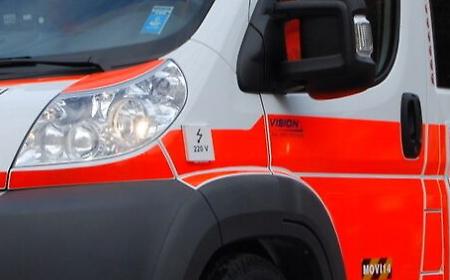 Diciassettenne tenta il suicidio lanciandosi dal balcone, indagata una sua amica