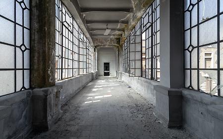 Abbandonati: viaggio fotografico nella Sicilia dei paesi fantasma