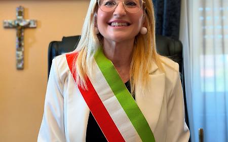 Melangela Scolaro proclamata sindaca: "Barcellona ha dimostrato di essere libera e coraggiosa"