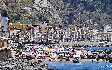 Spiagge libere prese d'assalto: "Troppo spazio agli stabilimenti"