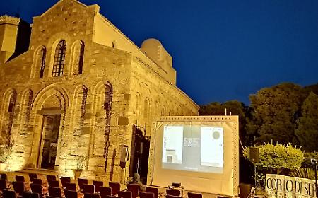 Quindici anni di schermi e voci: Corto di Sera celebra il cinema indipendente