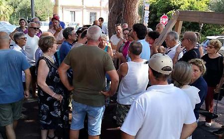 Senz&rsquo;acqua d&rsquo;estate, residenti di Spart&agrave; scendono in strada per protestare