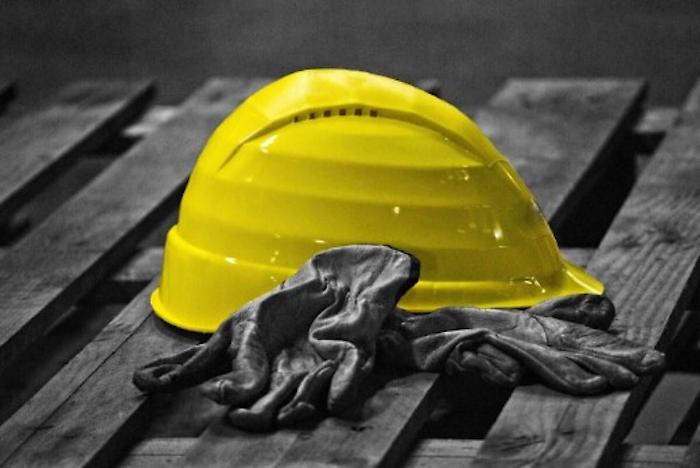 Incidente sul lavoro mortale a Siracusa
