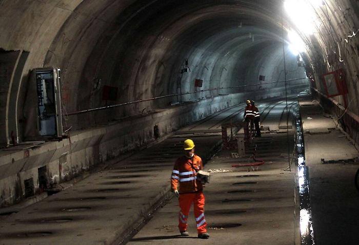 Metro, lavori sulla Catania Nesima-Misterbianco : micro-cariche controllate per il pozzo di aerazione e sicurezza della galleria